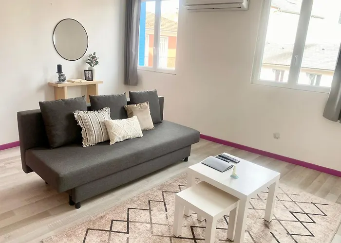 Du Bourg Apartmán Lurdy