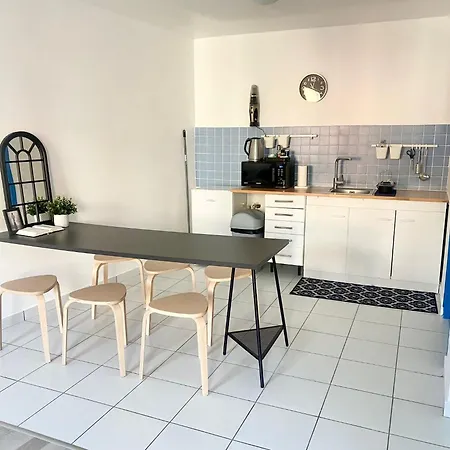 Du Bourg 公寓 卢德