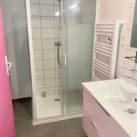 Du Bourg Apartament *