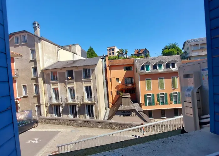 Апартаменты Du Bourg *