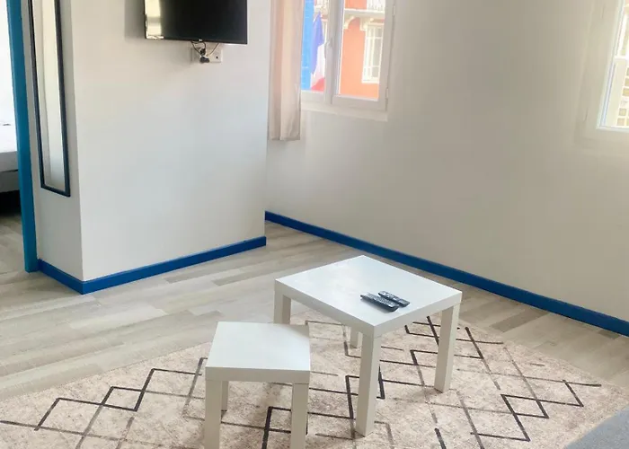 Апартаменты Du Bourg